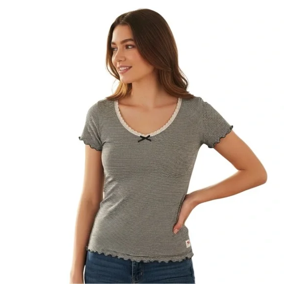 LEVIS S Navy Blue White Stripe V Neck Tee Lettuce Edge Sleeves Bow R $34 - Picture 2 of 11